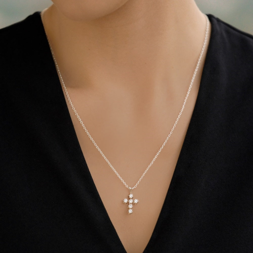 Newbridge Cross Pendant Clear