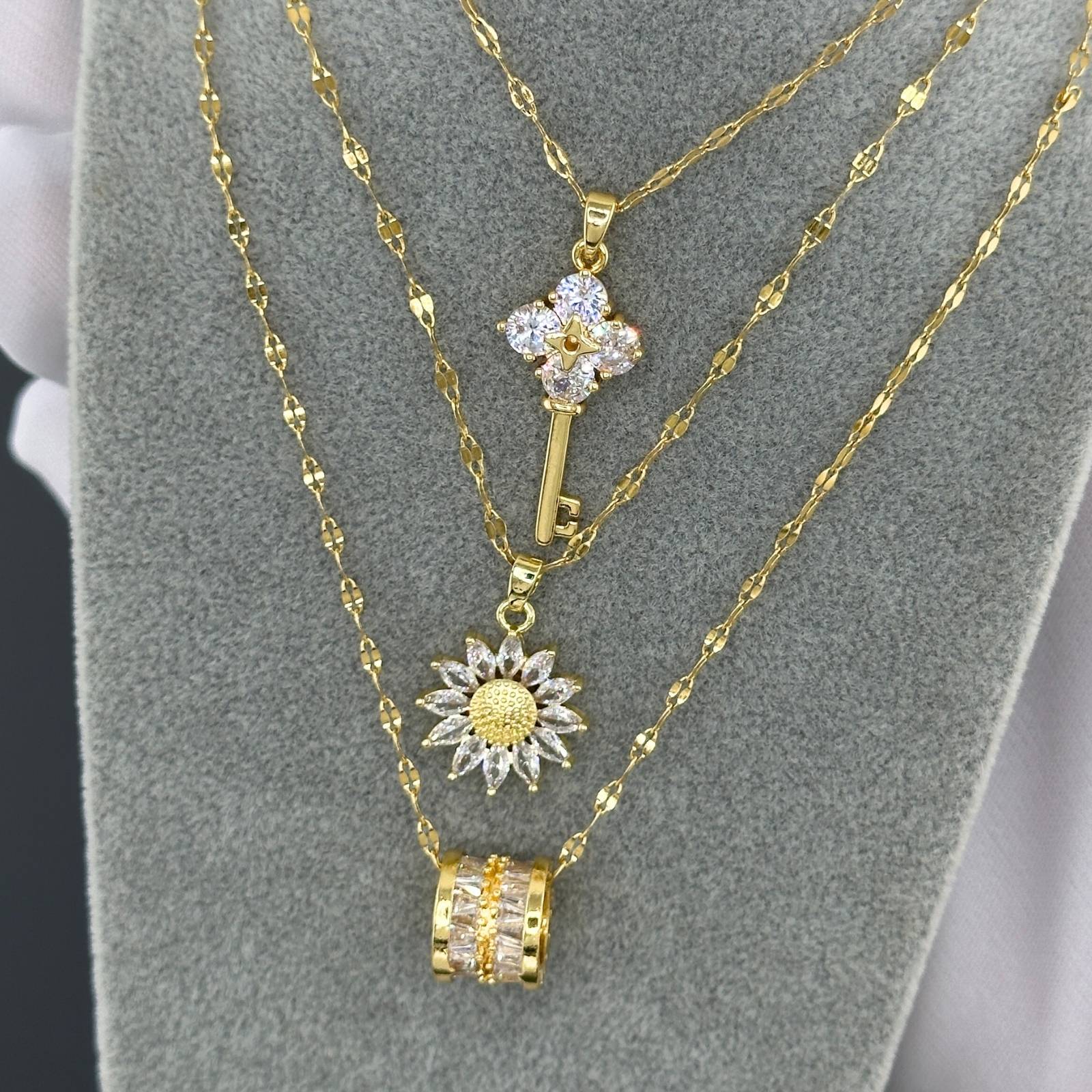 Flower Necklace, 18K Gold Plated Steel
