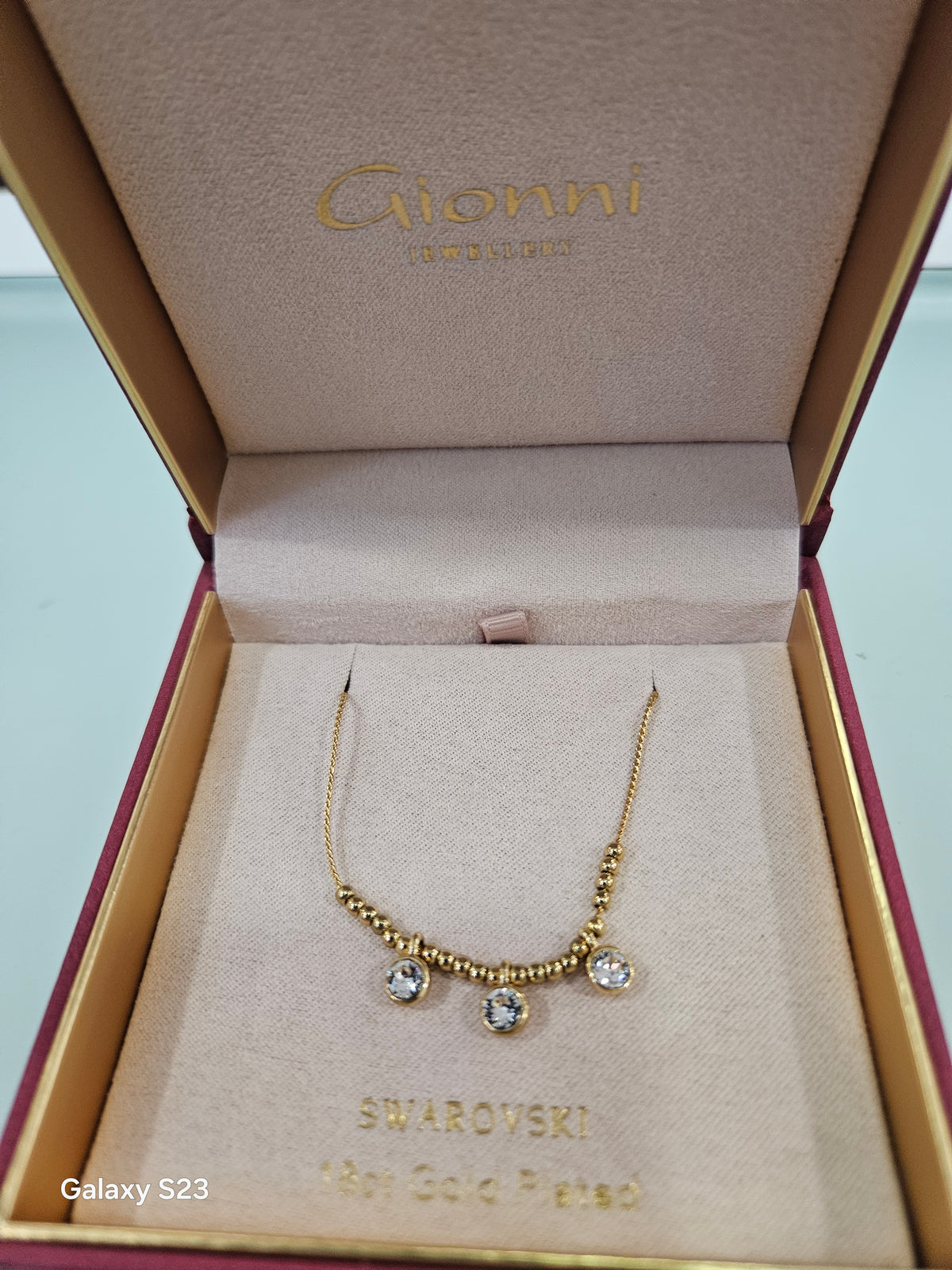 Beaded 3 Crystal Necklace Goldplated