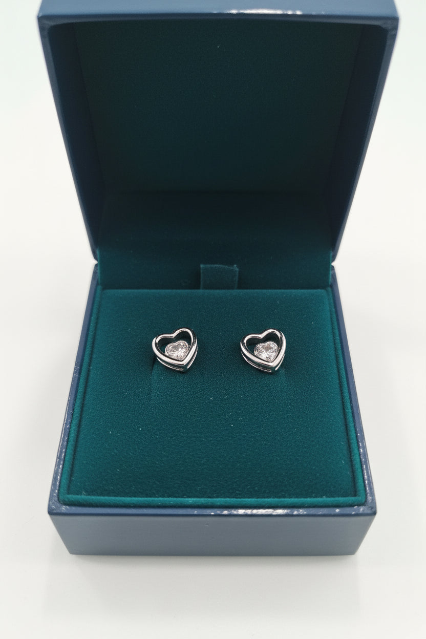 Silverplated heart with clear stone