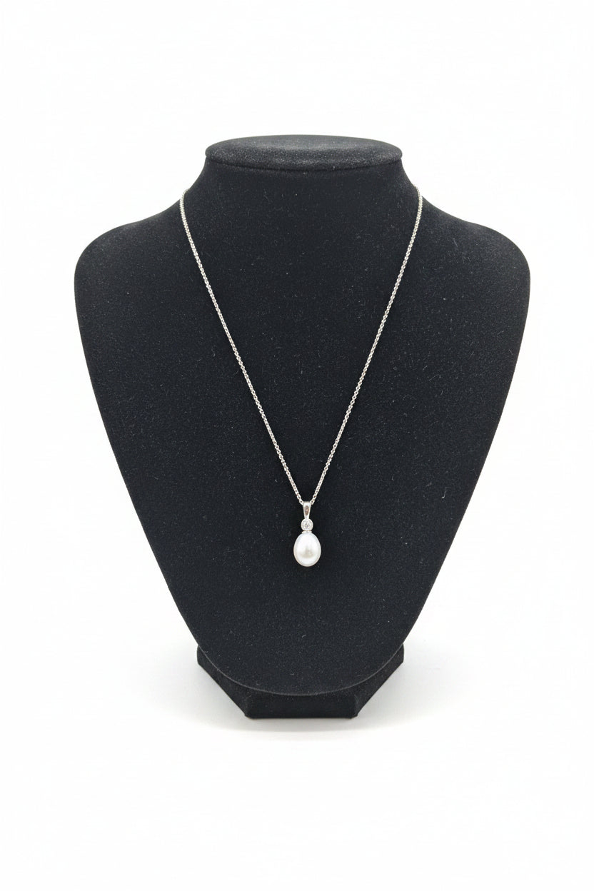 Sterling Silver Cubic Zirconia Fresh Water Pearl Pendant