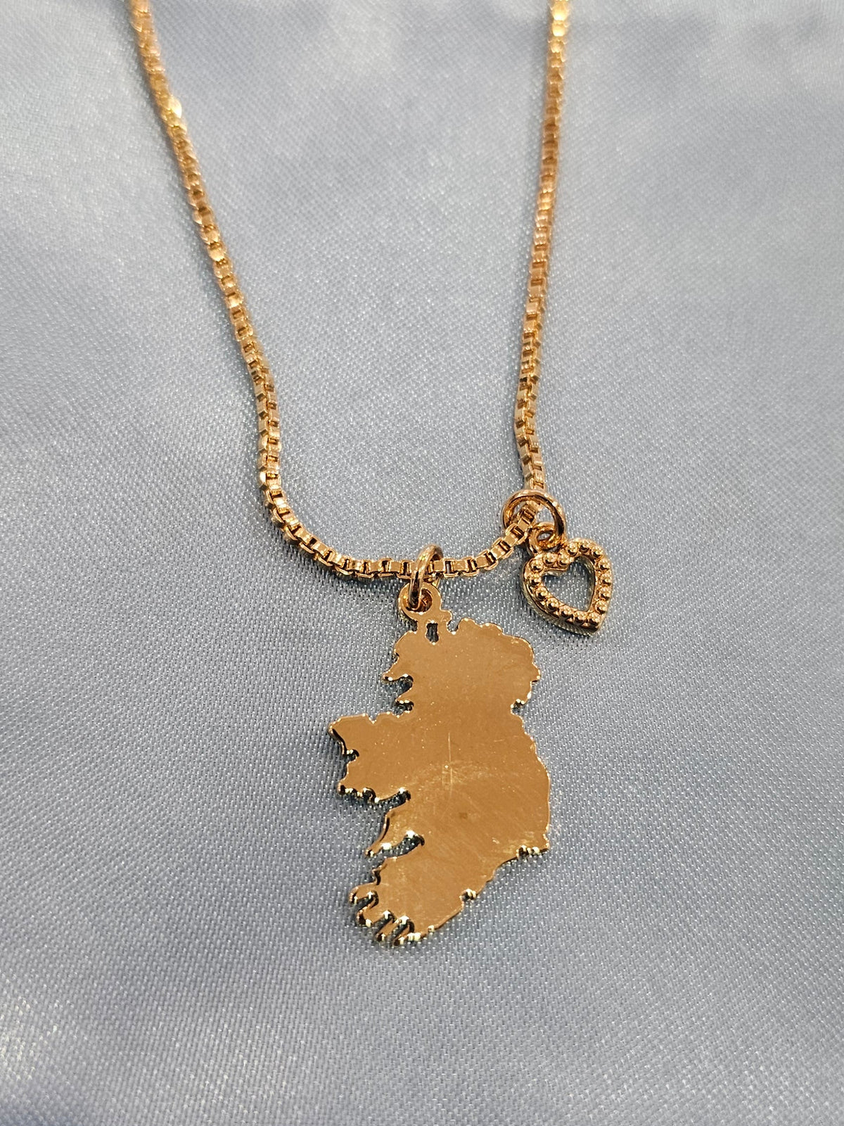 Goldplated Ireland Necklace with Heart Charm