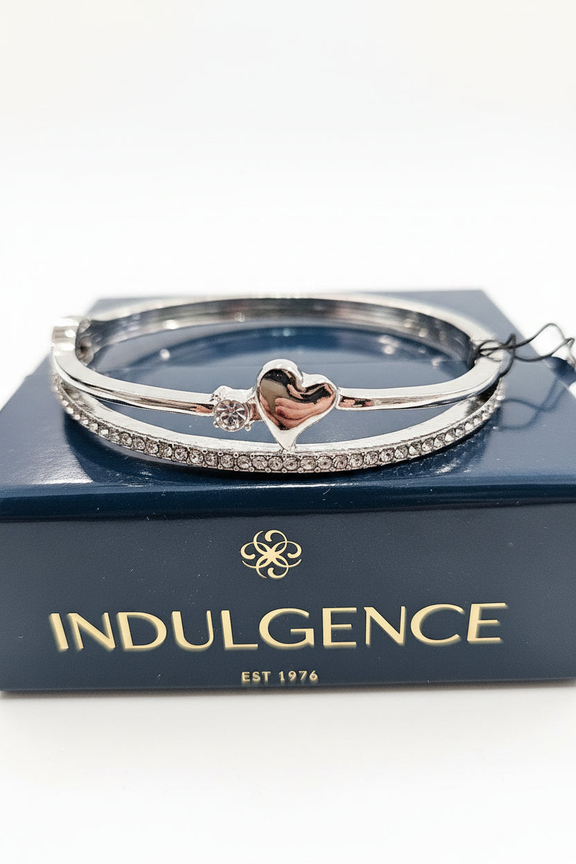 Silver heart woth clear stones Bangle
