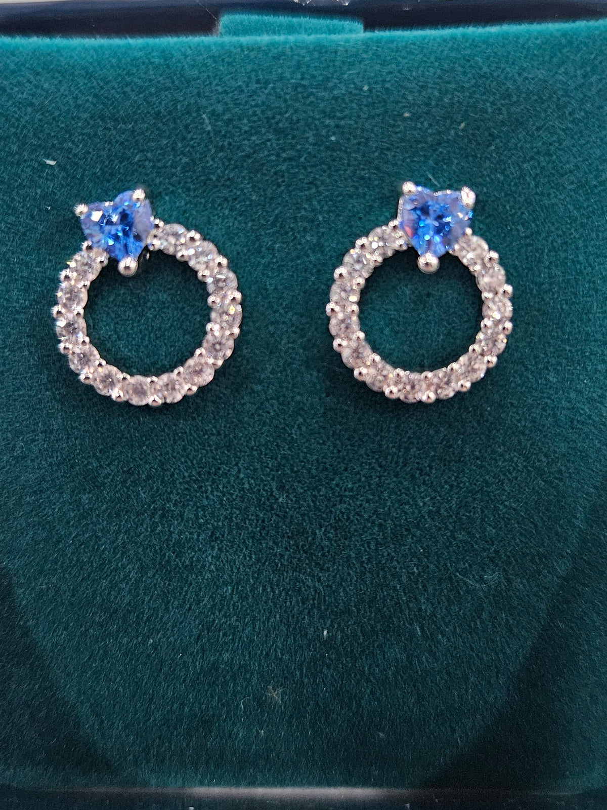Dimante Circular Earring with Blue Stone
