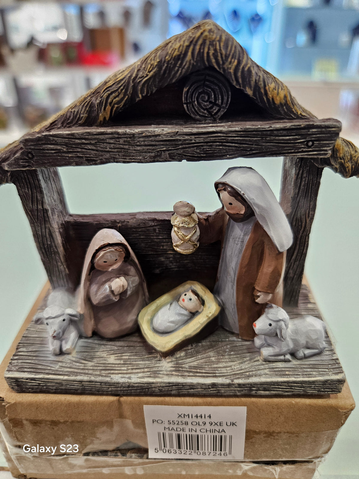 Nativity scene figurine