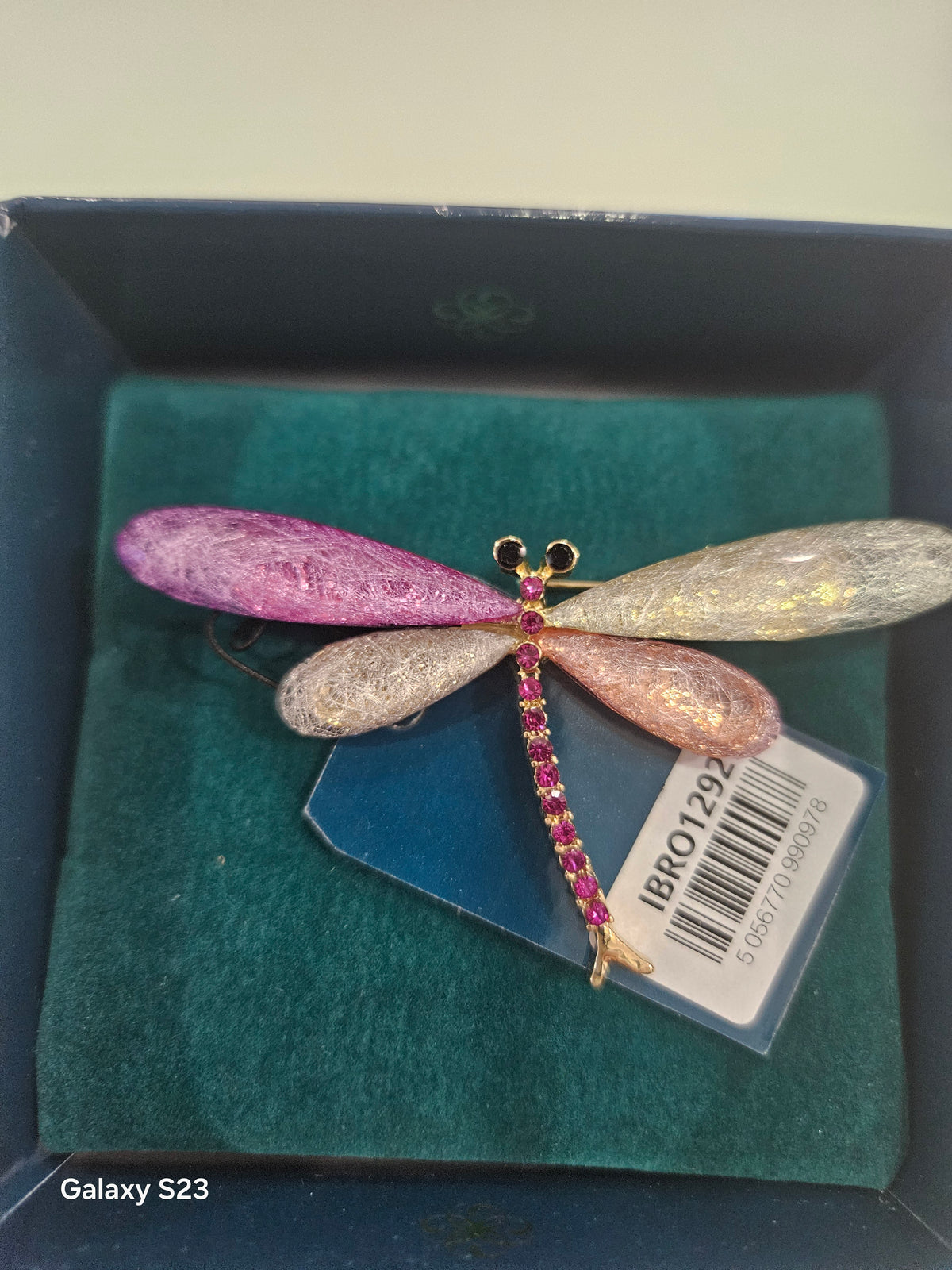 Dragonfly brooch