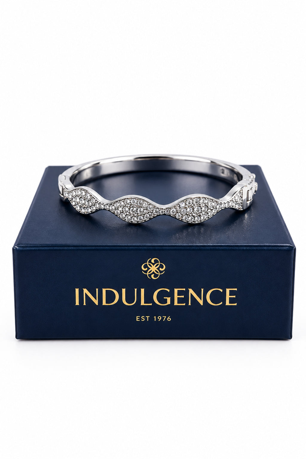 Silverplated bangle with clear stones