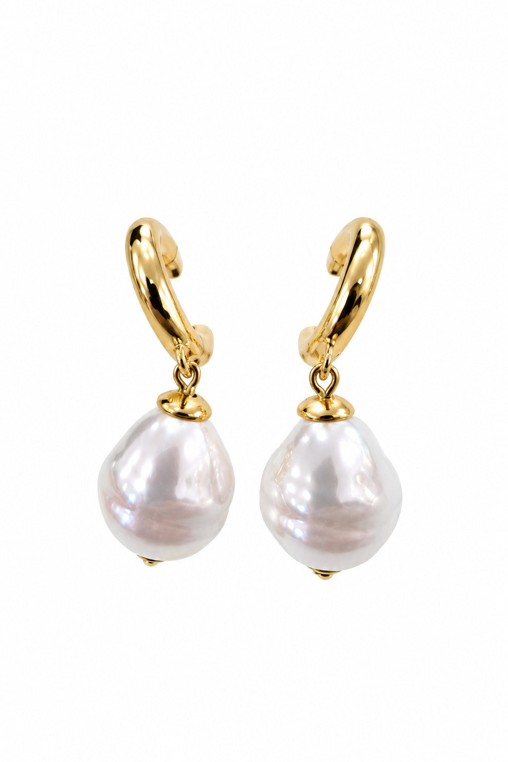Large Goldplated Pearl Drop Earring