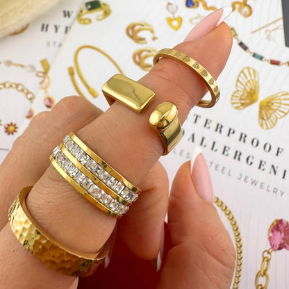 L. Style Hammer Effect Ring 18K Gold Plated Steel