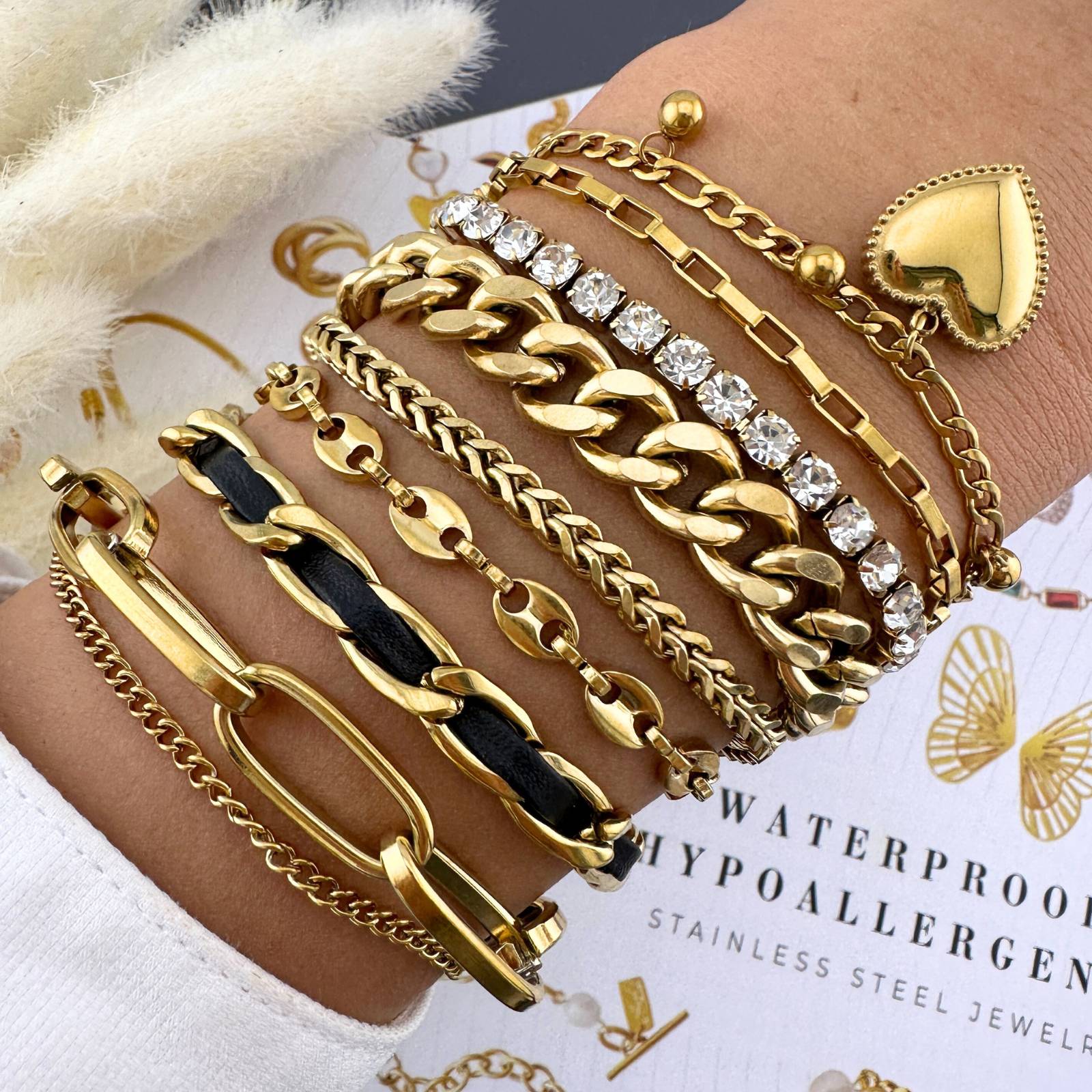 L. Style  Interlinking Bracelet 18K Gold Plated Steel
