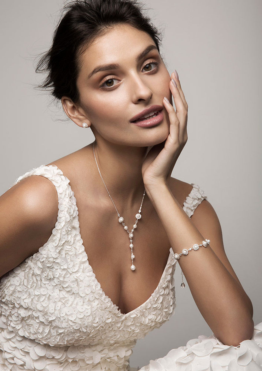 Tipperary Crystal Silver Antique Daisy Pearl