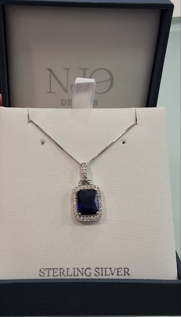NJO Sterling Silver Saphire Square Pendant