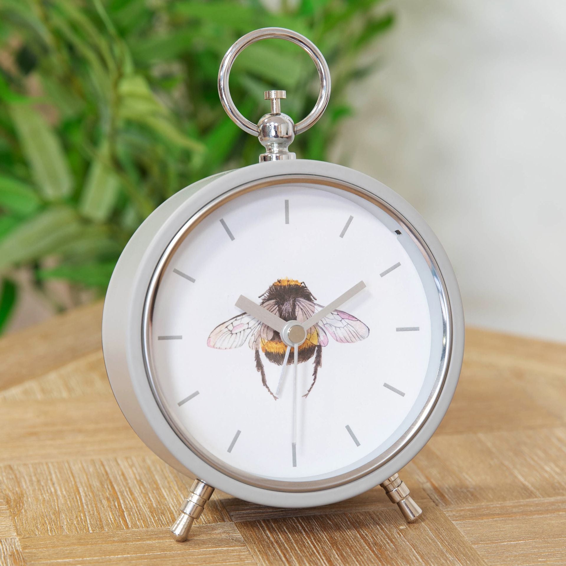 Bee Metal Clock