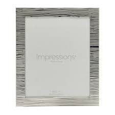 Silver Plated  Ripple Frame 8 x 10