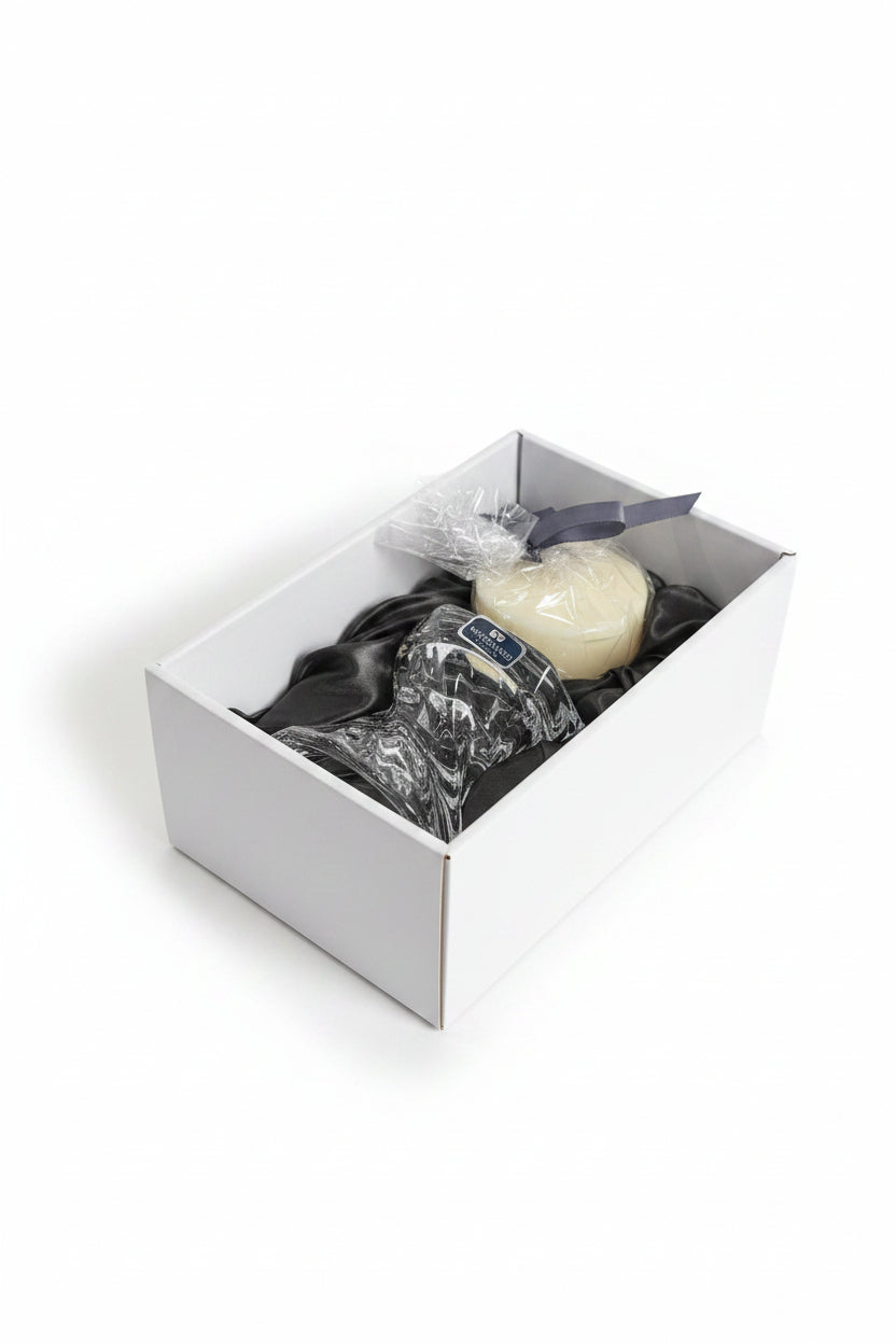 Cara pillar candle