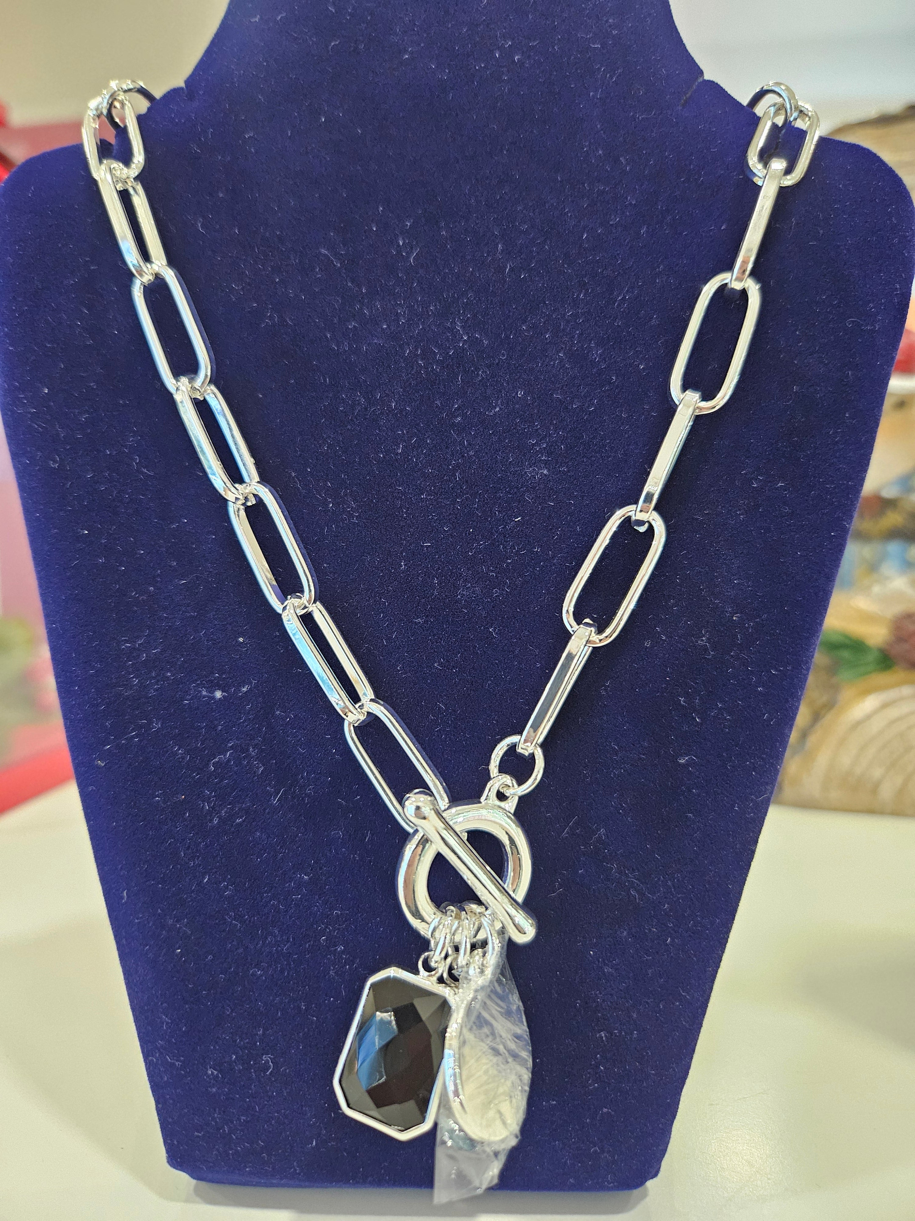 Chunky T bar chin with clear stone