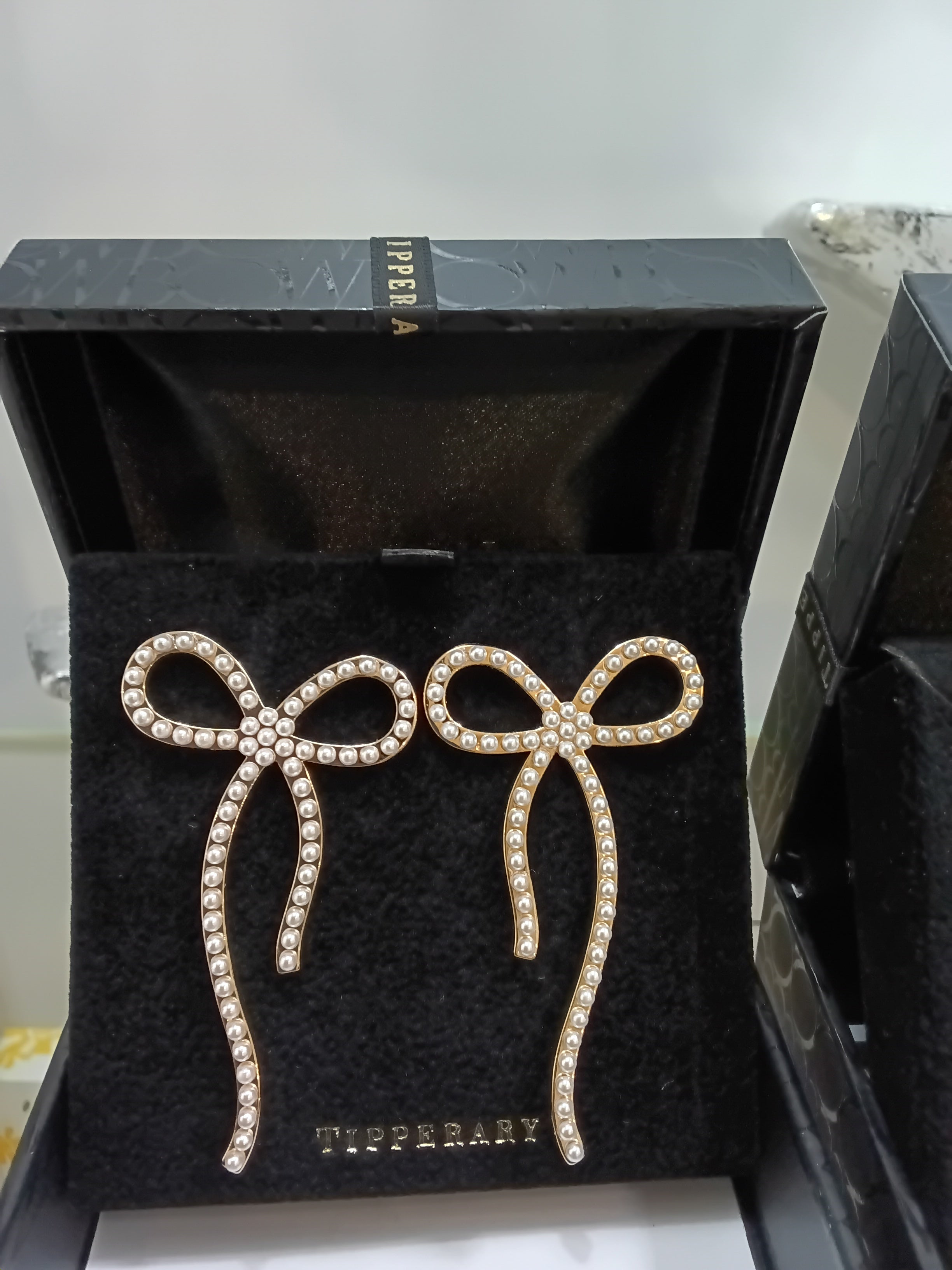 Tipperary Bow Pearl Inset Earrings  Gold