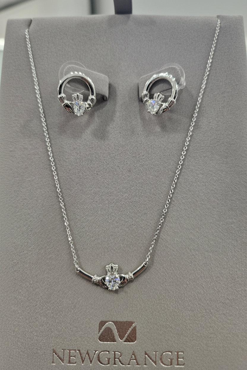 Silverplated  claddagh & earrings  set