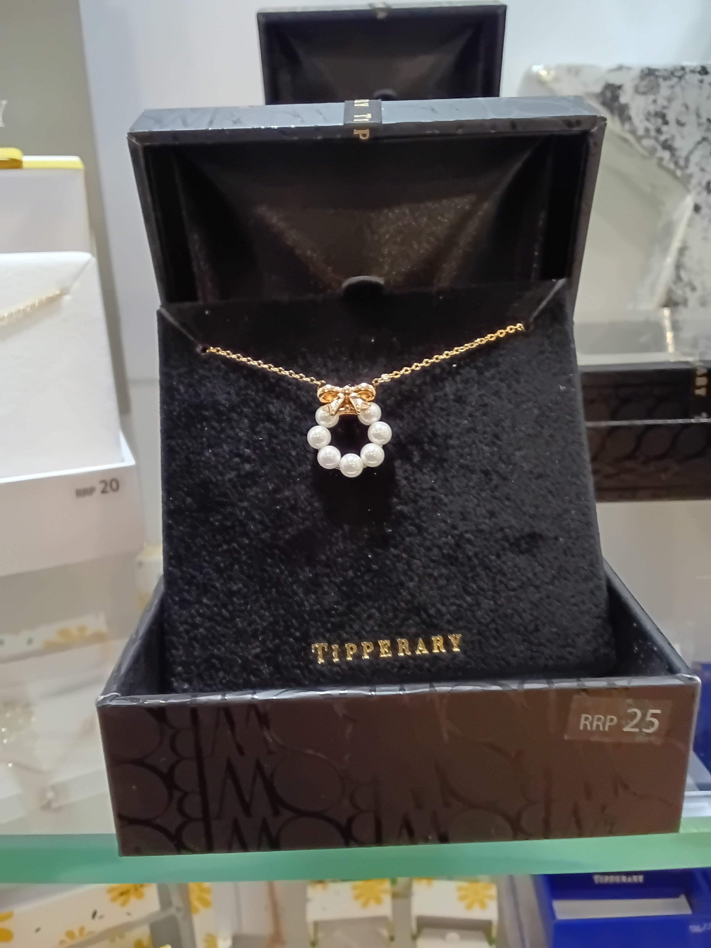 Tipperary Bow-Pearl & Bow Pendant Gold