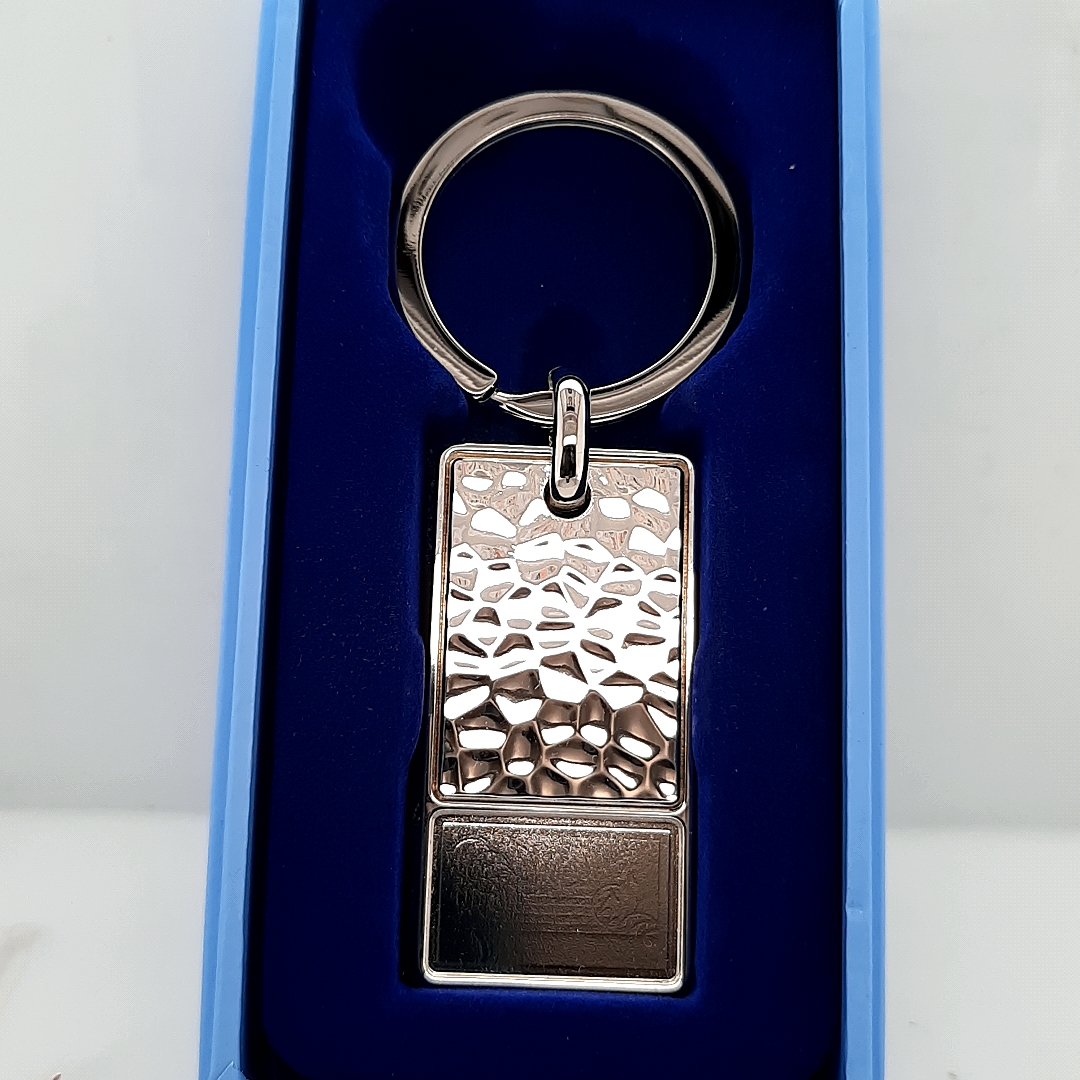 Newbridge Silverplate Hammered keyring