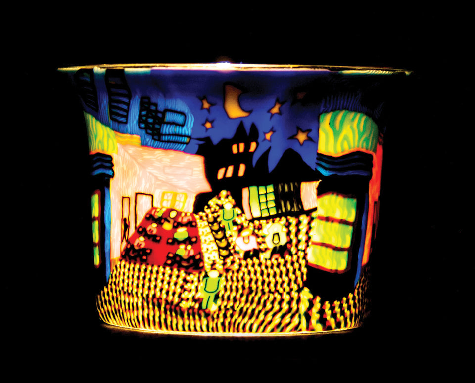 Snowed in tea light holder